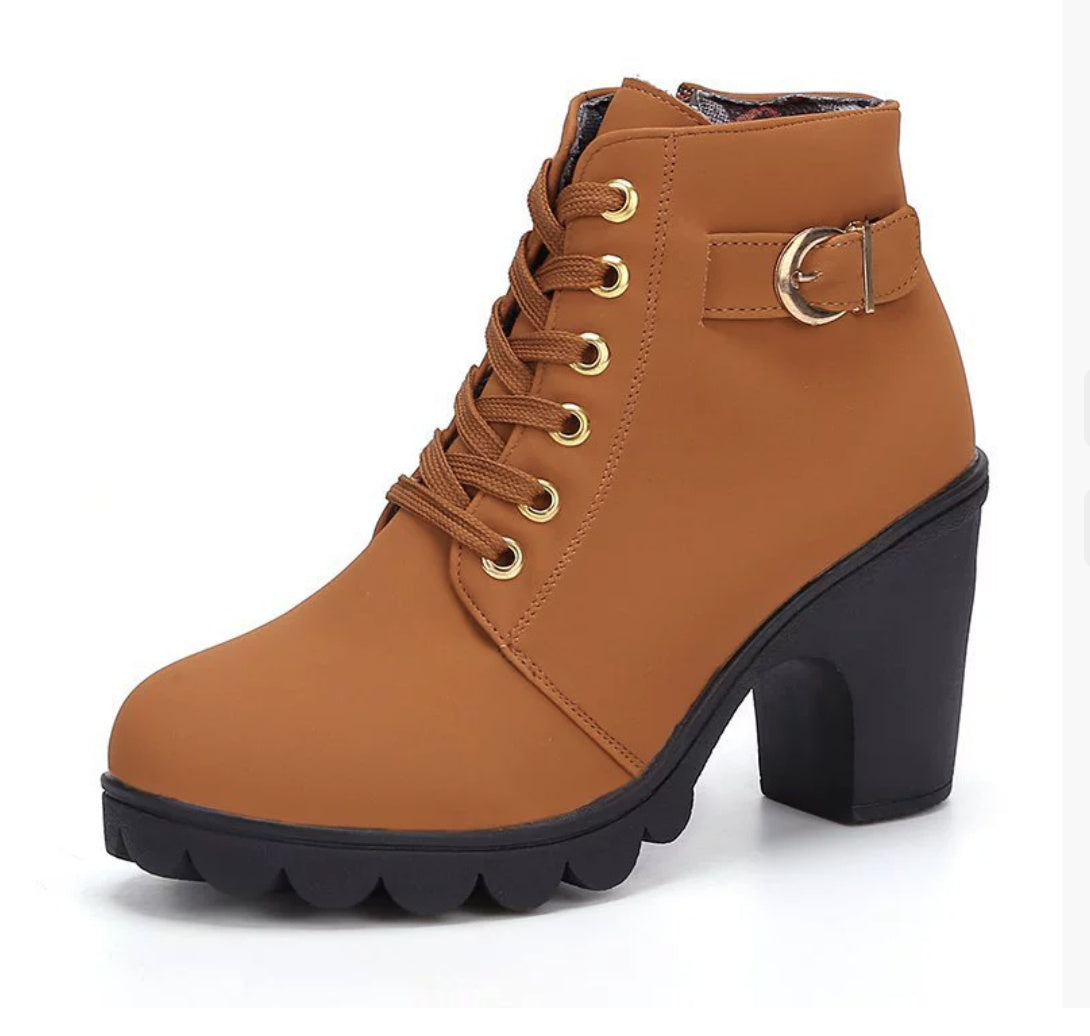 bottines zippées à talon stable pour femme