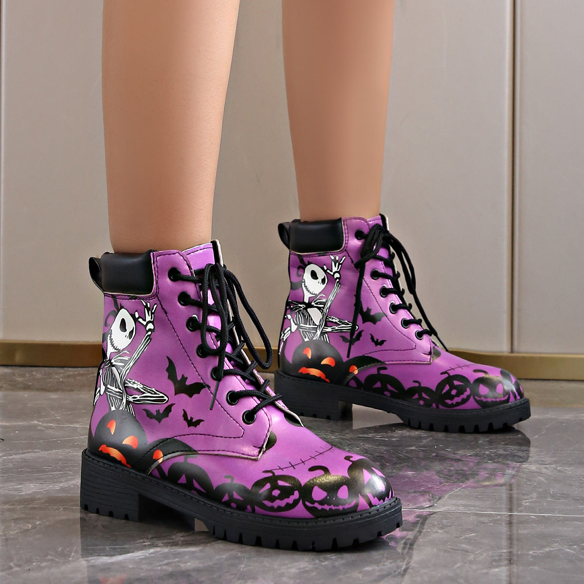 Printed short boots for women, round toe, thick heel, lace up, European and American Martin boots.