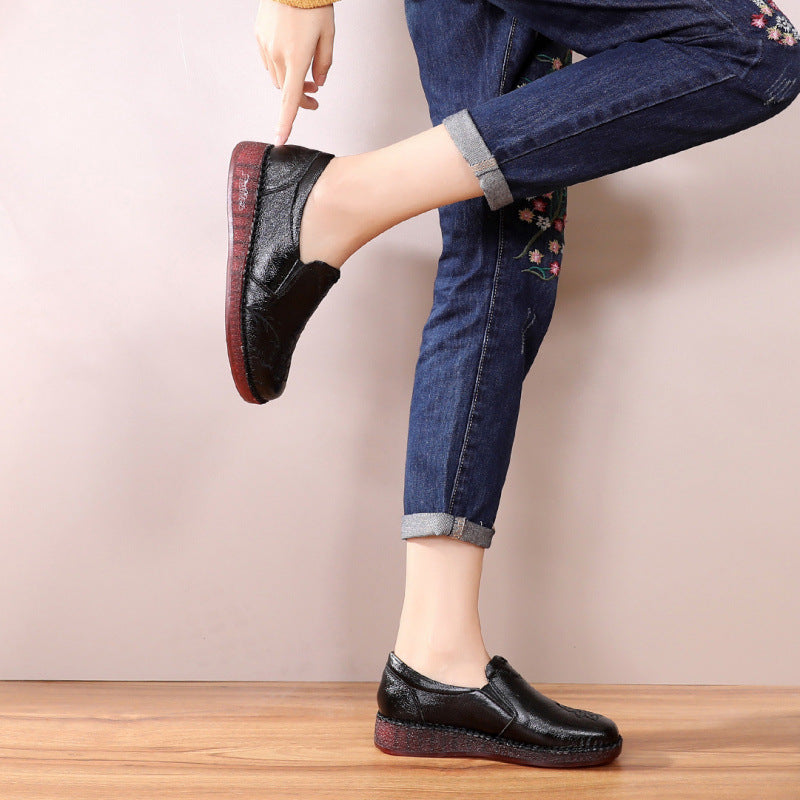 Soft soled women's genuine leather.