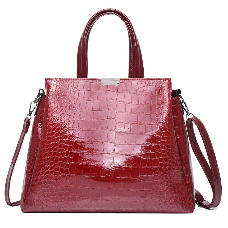 Sac Messenger à une épaule laqué motif crocodile – couleur vin rouge – accessoire mode tendance