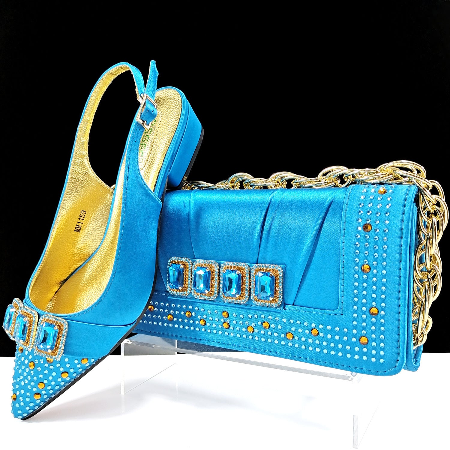 Saint-Placide – Ligne allongée, éclat discret - Gena Campbell