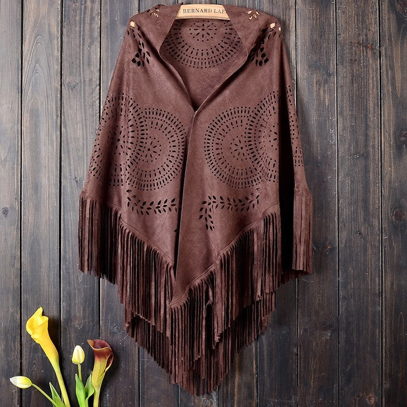 Elegant scarf and shawl for formal occasions, featuring luxurious fabric and refined design elements.