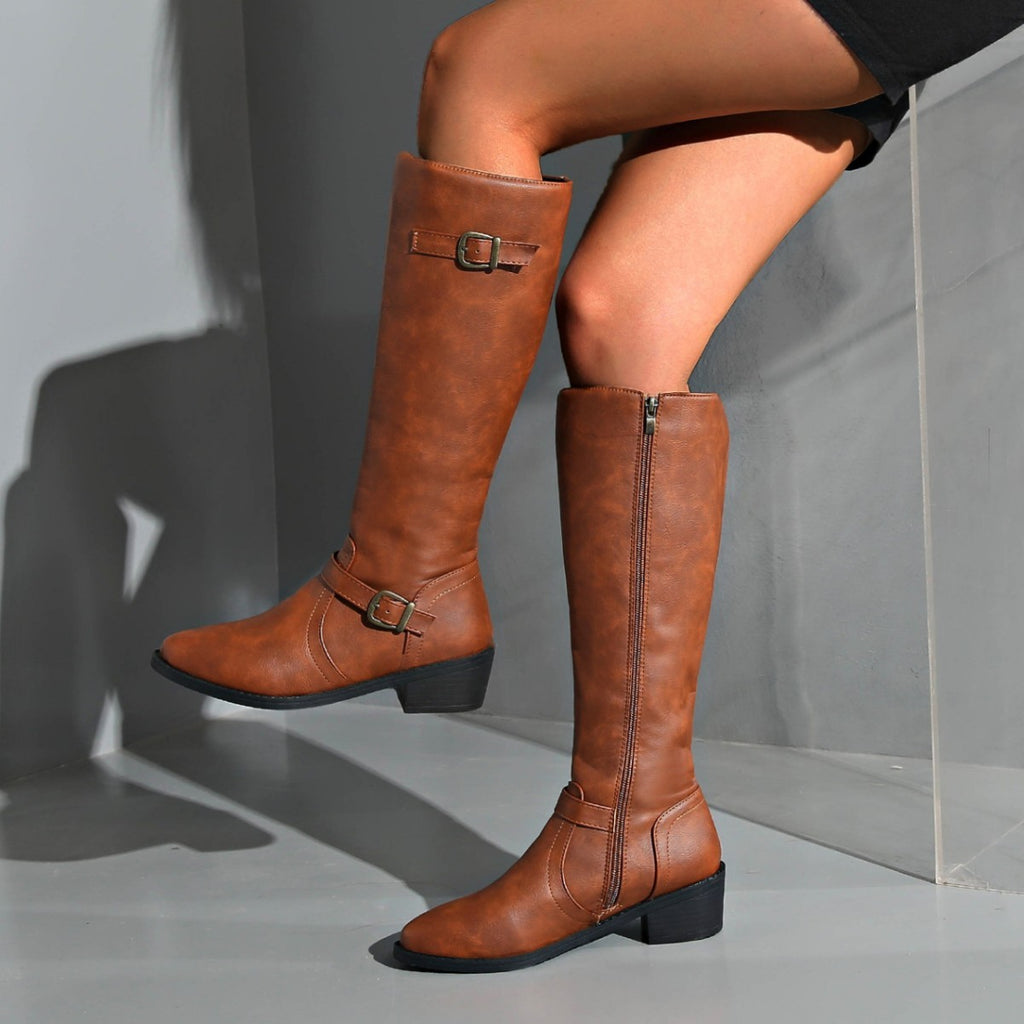 Belleville – Bottes à boucle & ligne stable - Gena Campbell